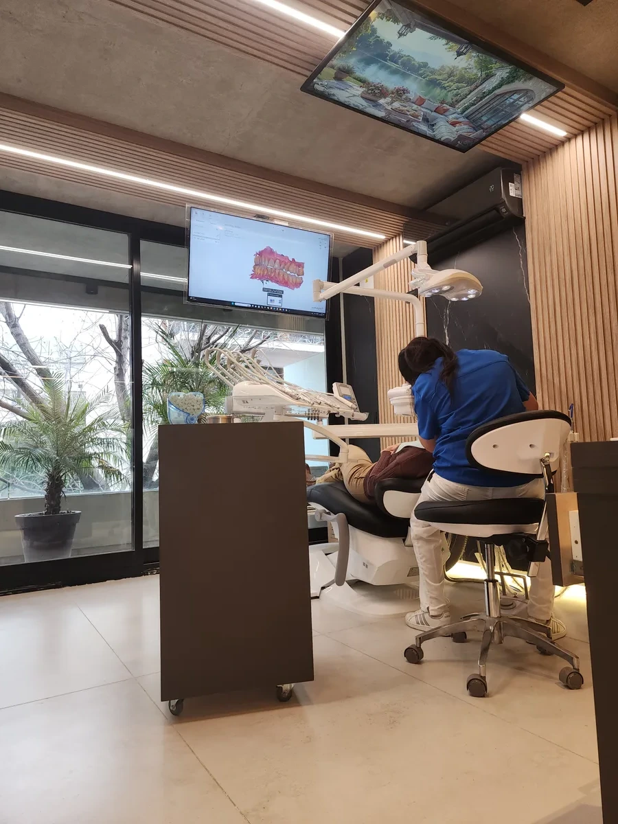 Orthodontics — braces or aligners for adults and adolescents